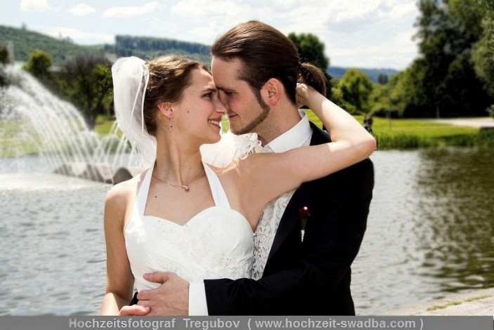 Als Hochzeitsfotograf Rastatt verpasst Hochzeitsfotograf Trevla keinen ber&uuml;hrenden Moment - Lachen und Freudentr&auml;nen, emotionale Blicke